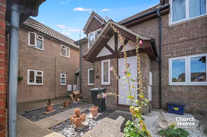 1 Bedroom Terraced House For Sale In Leslie Park, Burnham-on-Crouch, CM0