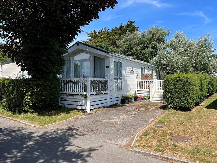 2 Bedroom Mobile Home For Sale In Shorefield Road, Downton, Lymington, Hampshire., SO41