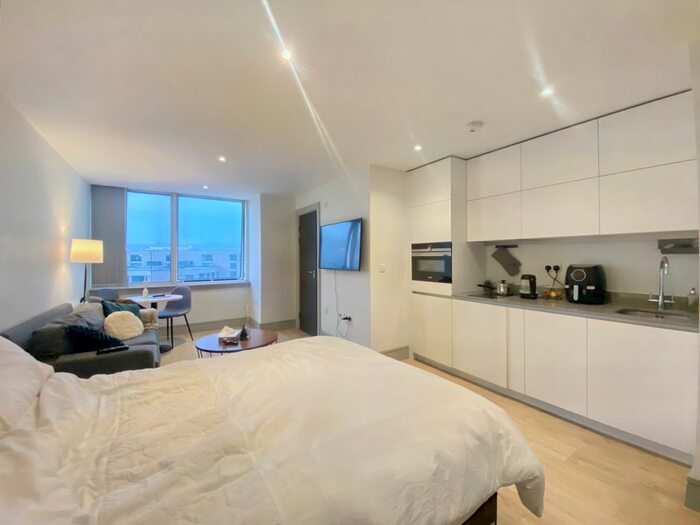 Studio To Rent In Mercantile House, Uxbridge, Greater London, UB8