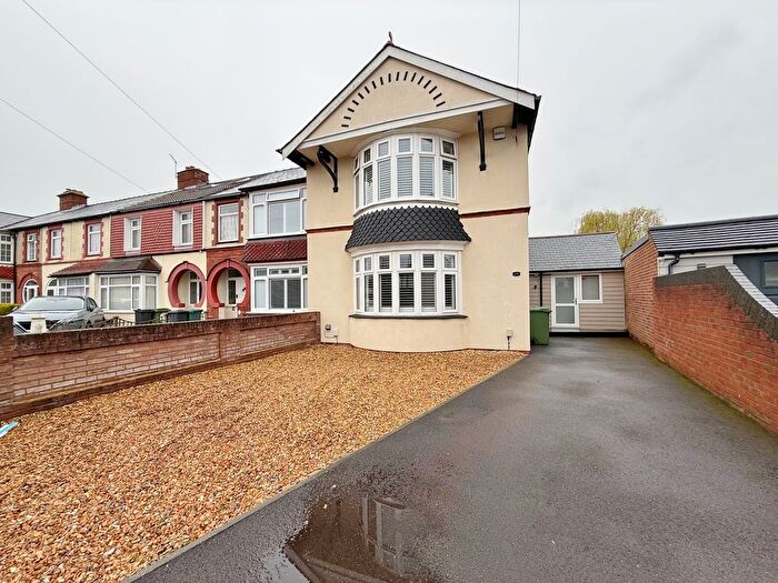 3 Bedroom Semi-Detached House For Sale In Pitreavie Road, Cosham, PO6