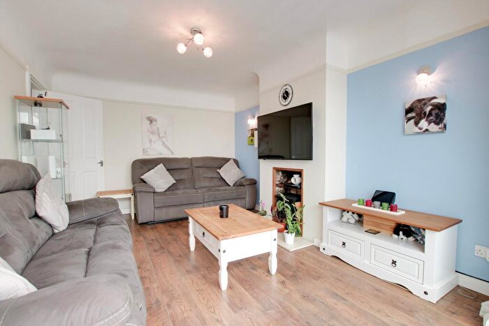 2 Bedroom Semi-Detached Bungalow For Sale In Nicholas Crescent, Fareham, PO15