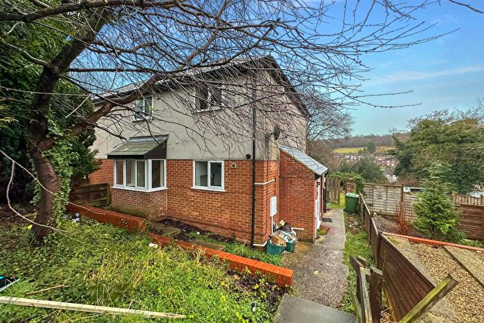 1 Bedroom House To Rent In Tilling Crescent, High Wycombe, HP13