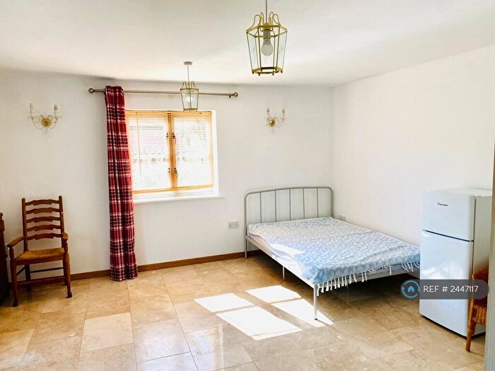 Studio To Rent In High Street, Cranford, Kettering, NN14