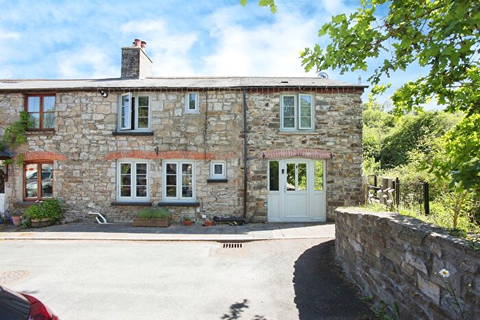 3 Bedroom End Of Terrace House For Sale In Riverside Terrace, Machen, Caerphilly, CF83