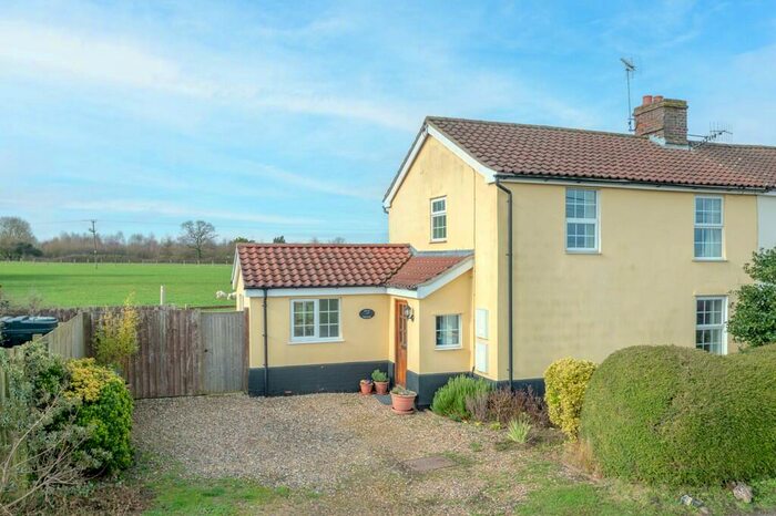 3 Bedroom Semi-Detached House For Sale In Ousden, Suffolk, CB8