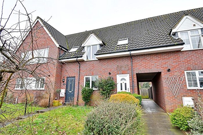 2 Bedroom Terraced House For Sale In Rivershill, Watton At Stone, SG14