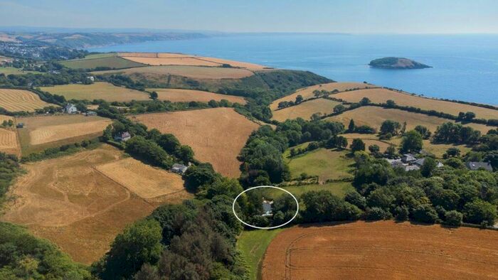 4 Bedroom Detached House For Sale In Portlooe, Nr Talland, PL13