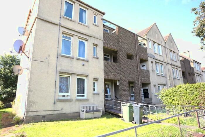 2 Bedroom Flat To Rent In Sleigh Drive, Lochend, Edinburgh, EH7