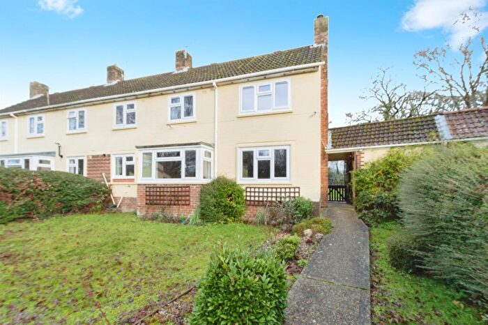 3 Bedroom Semi-Detached House For Sale In Redmans View, Verwood, BH31