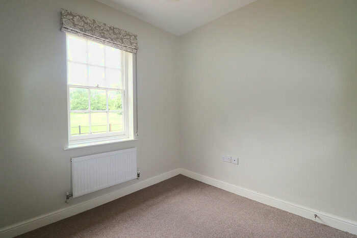 2 Bedroom Detached Bungalow To Rent In East Bergholt, CO7