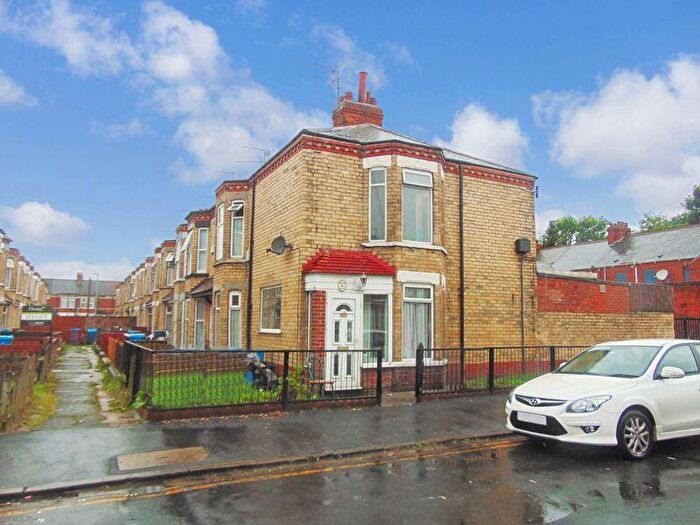 2 Bedroom End Of Terrace House For Sale In Gloucester Street, Hull, HU4