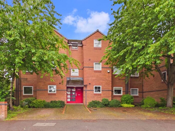 2 Bedroom Apartment For Sale In Valley Court, Carlton, Nottingham, NG4