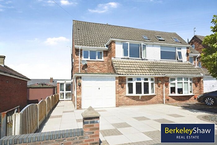 3 Bedroom Semi-Detached House For Sale In Deyes Lane, Maghull, Sefton, L31
