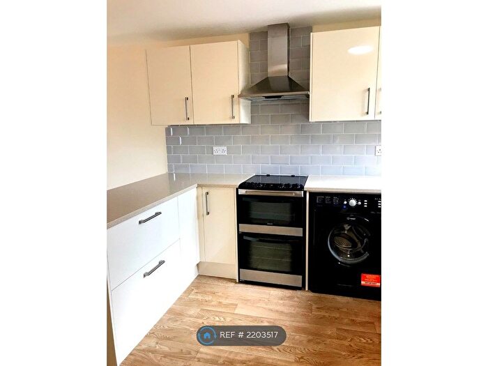 2 Bedroom Semi-Detached House To Rent In Valon Road, Arborfield, Reading, RG2