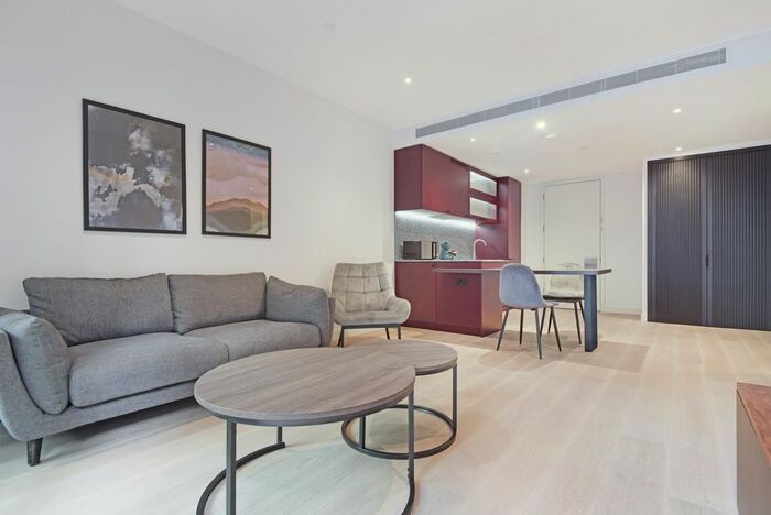 1 Bedroom Flat To Rent In The Modern, Viaduct Gardens, London, SW11