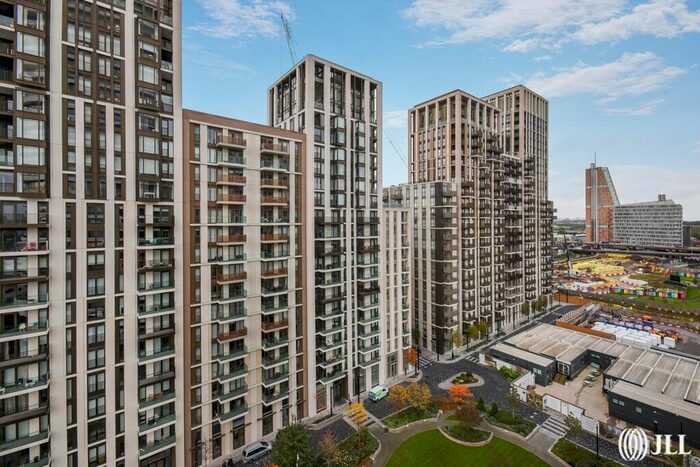 2 Bedroom Flat To Rent In Cassini Apartments, White City Living, London, W12