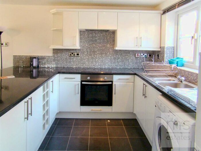 2 Bedroom Semi-Detached House To Rent In Grinsbrook, Lenton, Nottingham, NG7
