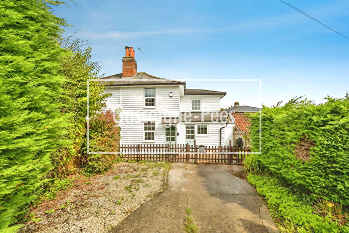 3 Bedroom Semi Detached House To Rent In Middle Road, Leatherhead, KT22