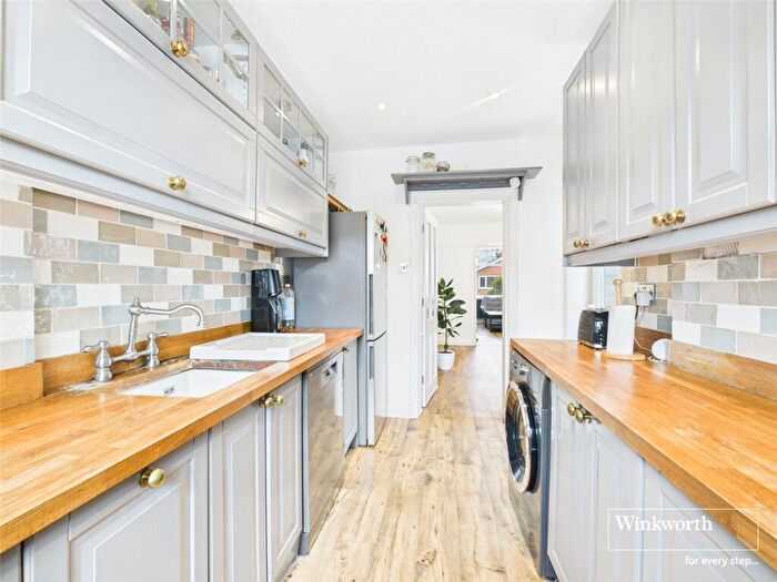 2 Bedroom Semi-Detached House To Rent In Westbourne Terrace, Reading, Berkshire, RG30