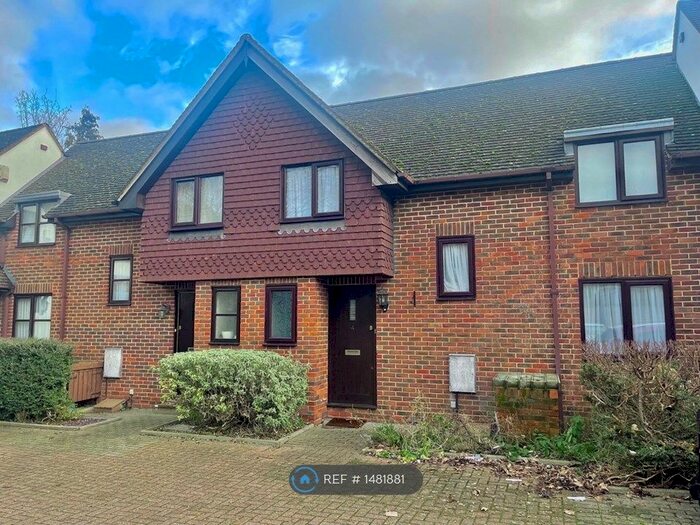 2 Bedroom Terraced House To Rent In Rosefield Close, Carshalton, SM5