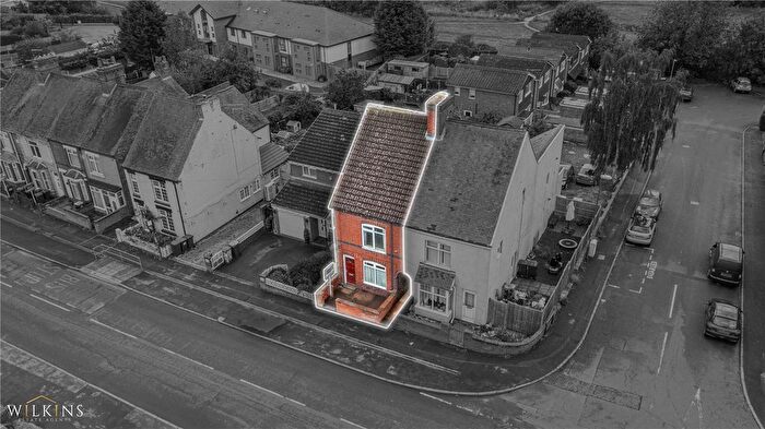 3 Bedroom Semi-detached House For Sale In Bucks Hill, Nuneaton, Warwickshire, CV10