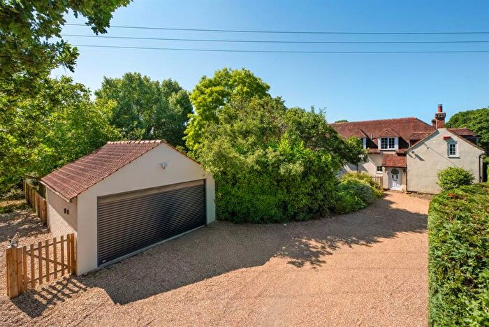 4 Bedroom Detached House For Sale In Stodmarsh Road, Canterbury, CT3