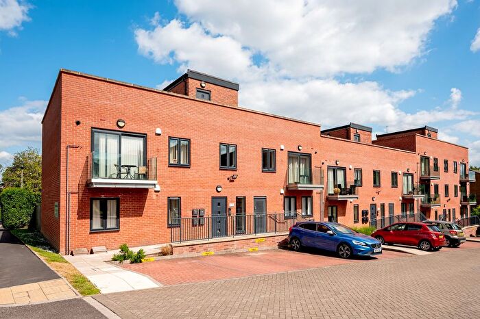 2 Bedroom Flat For Sale In Lemont Road, Lemont House, S17