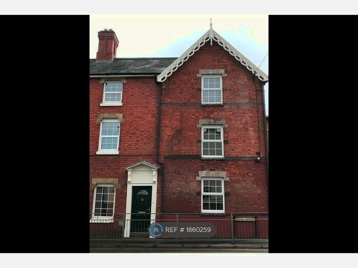 2 Bedroom Flat To Rent In New Road, Newtown, SY16