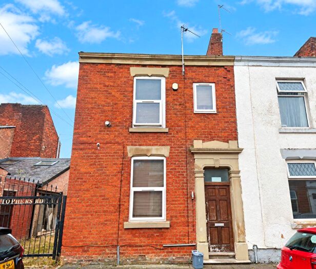 5 Bedroom End Of Terrace House For Sale In St. Christophers Road, Preston, PR1