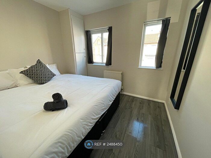 1 Bedroom Flat To Rent In Mill Street, Liverpool, L8