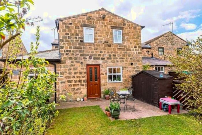 3 Bedroom Cottage To Rent In Mexborough Court, Thorner, LS14