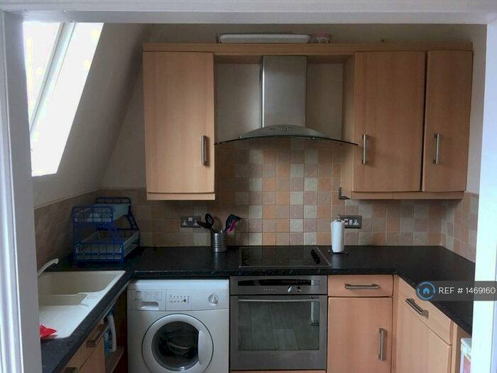 1 Bedroom Flat To Rent In Birnam Road, London, N4