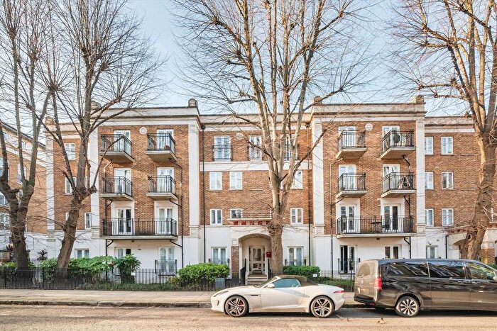 2 Bedroom Flat To Rent In Russell Road, West Kensington, W14