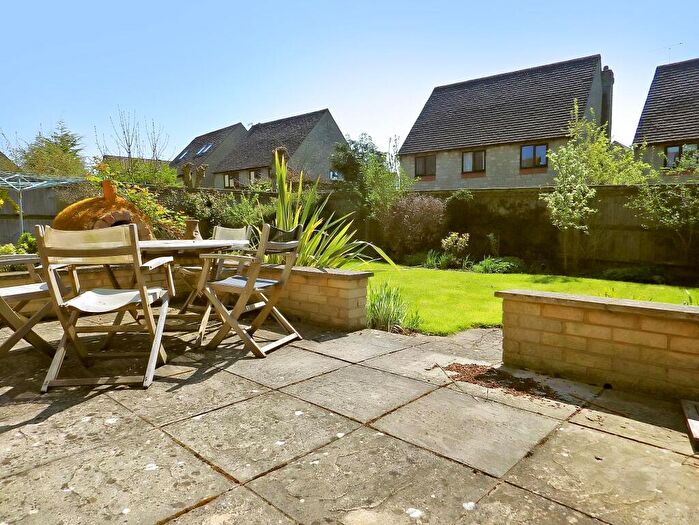 5 Bedroom Detached House To Rent In Sherbourne Road, Witney, Oxfordshire, OX28