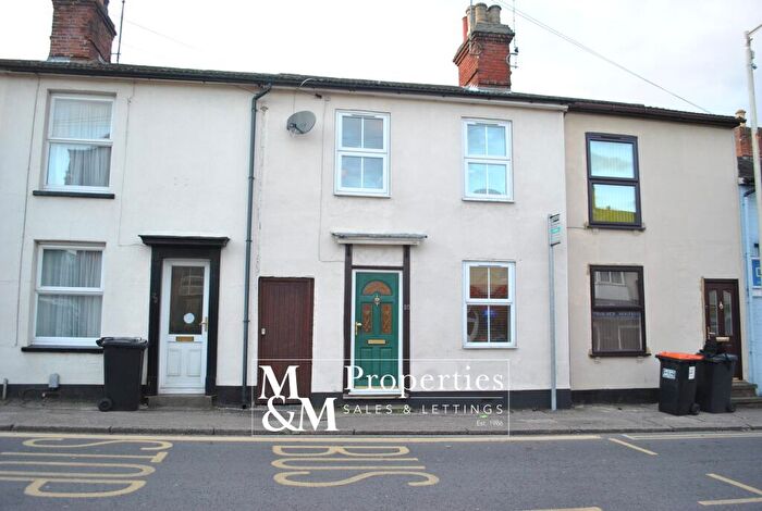 2 Bedroom Terraced House To Rent In Wing Road, LU7