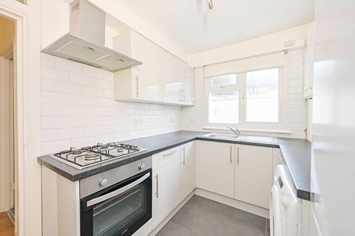 1 Bedroom Flat For Sale In Brighton Avenue, Walthamstow, London, E17