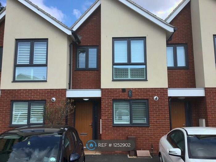 2 Bedroom Terraced House To Rent In Stockbridge Mews, Chichester, PO19