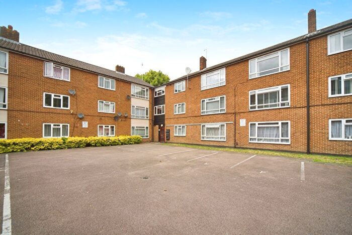 2 Bedroom Flat To Rent In Church Road, London, E10