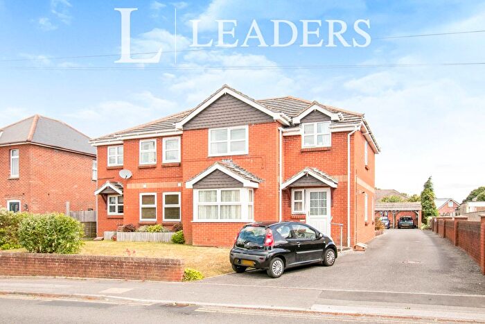 2 Bedroom Flat To Rent In Tatnam Road, BH15