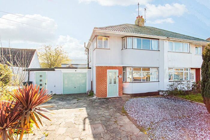 3 Bedroom Semi Detached House For Sale In Chestnut Drive, Herne Bay, Kent, CT6