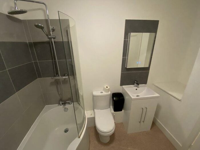 3 Bedroom Flat To Rent In / Bedroom Flat - Cavendish Road &#; Pcm - Students & Sharers Welcome - Available Now!, BH1