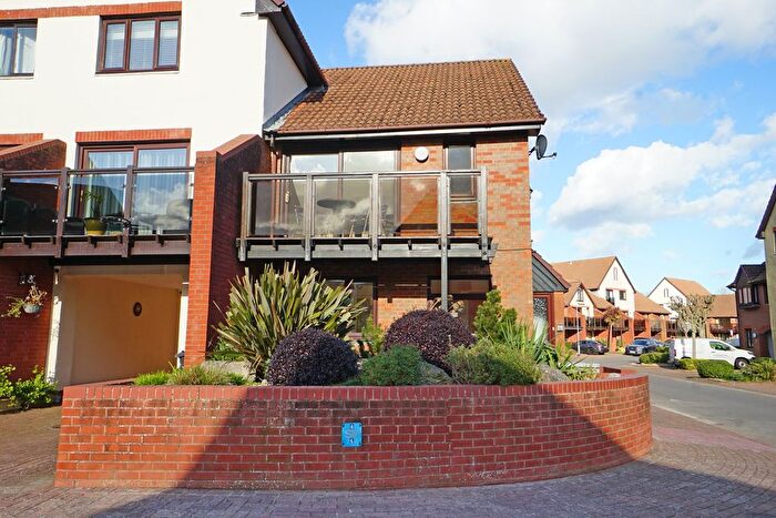 3 Bedroom End Terrace House To Rent In Newlyn Way, Port Solent, Fareham, PO6