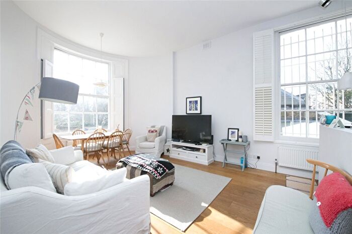2 Bedroom Flat To Rent In Hemingford Road, Barnsbury, London, N1