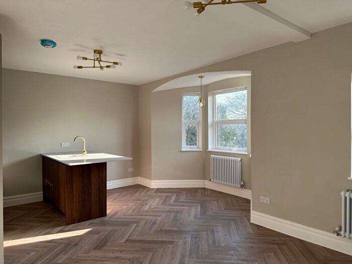 1 Bedroom Flat To Rent In High Street, Broadstairs, CT10