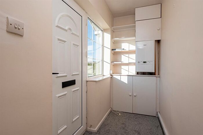 2 Bedroom Detached Bungalow For Sale In Deerstone Way, Dunnington, York, YO19