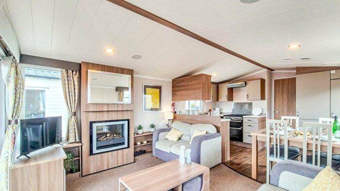 3 Bedroom Park Home For Sale In Amble Links Holiday Park, NE65