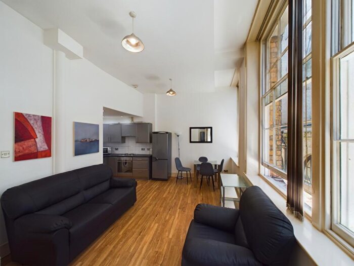 1 Bedroom Flat To Rent In Regency Chambers, Temple Lane, L2