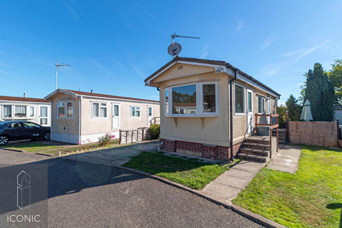 1 Bedroom Park Home For Sale In Newton Park Homes, Newton St Faith, Norwich, NR10