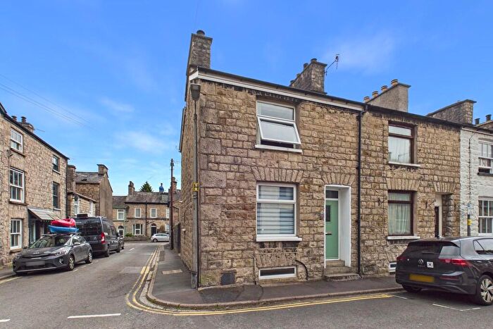 2 Bedroom End Of Terrace House For Sale In Union Street, Kendal, LA9