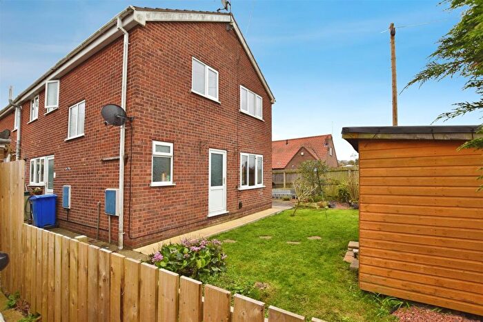4 Bedroom Semi Detached House For Sale In Maple Park, Hedon, Hull, HU12